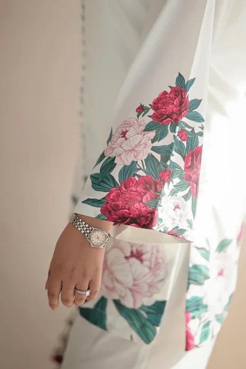 2-Piece Digital Floral Printed Silk Co-Ord Set – White Blossom