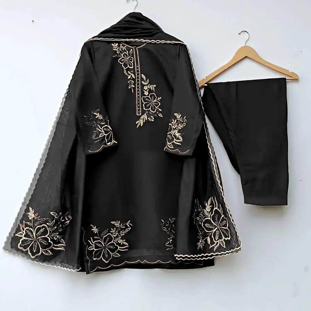 3 Pcs Women's Stitched Embroidered Suit